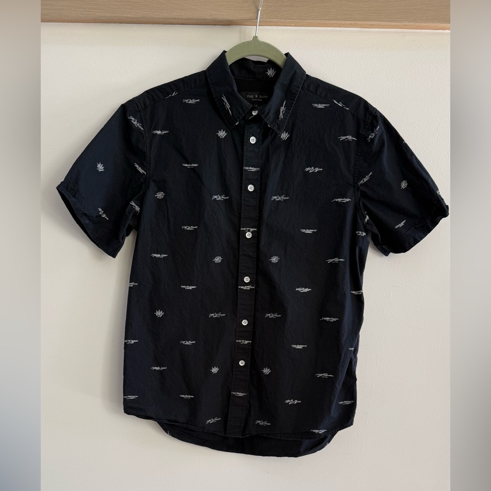 rag & bone Black Short-Sleeve Button-Down Shirt with White Motif